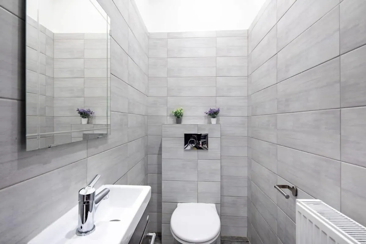 Central - Large And Comfy Apartment Budapest Hungary