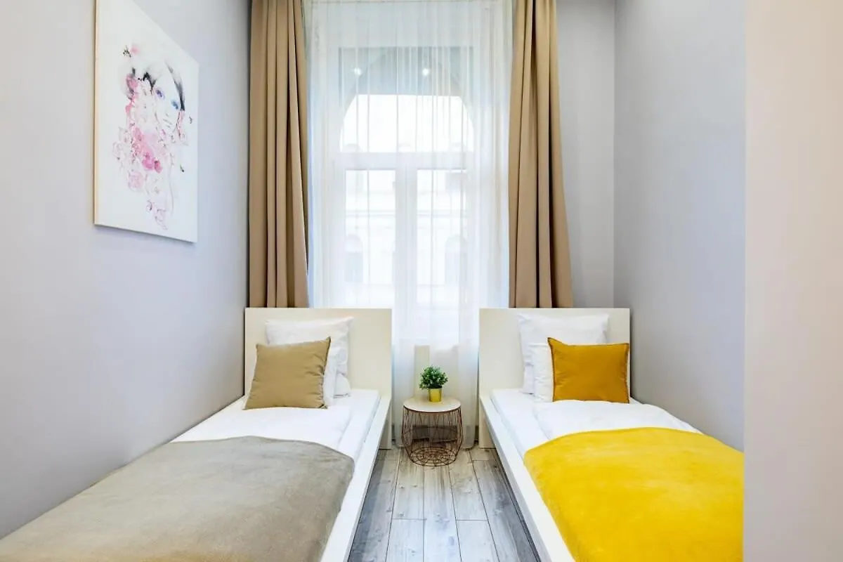 Central - Large And Comfy Apartment Budapest Hungary