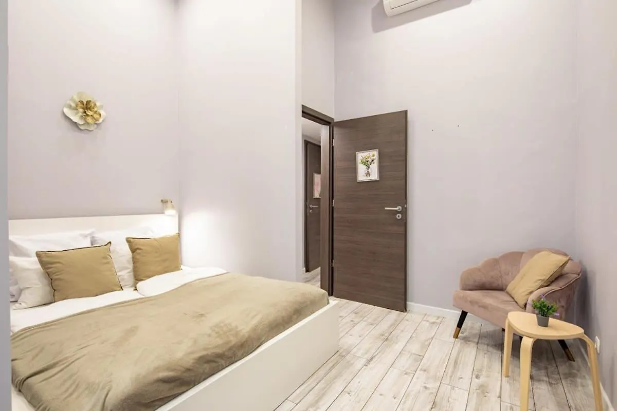 Central - Large And Comfy Apartment Budapest