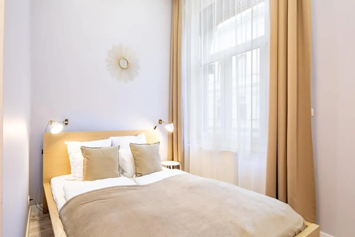 Central - Large And Comfy Apartment Budapest